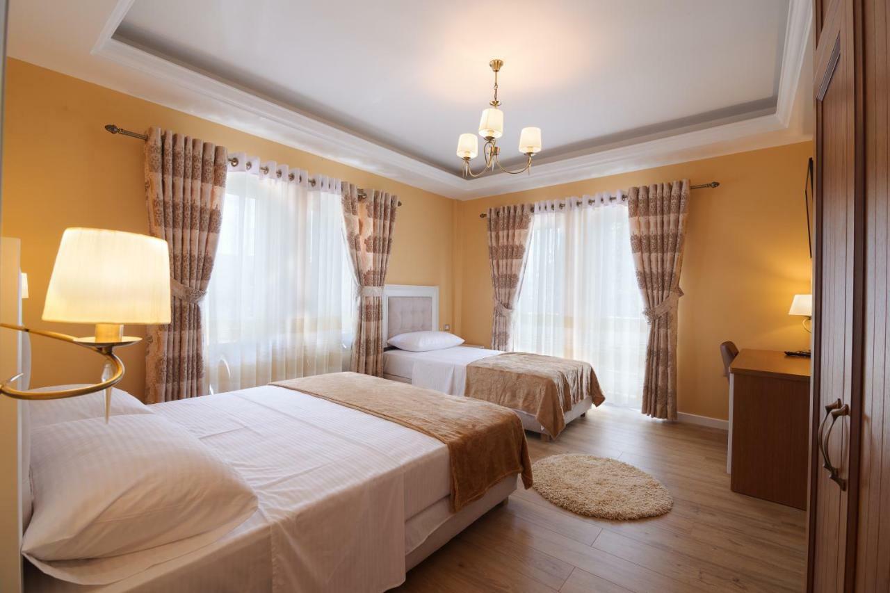 Eagles Philadelphia Bed & Breakfast คอร์เชอ ภายนอก รูปภาพ