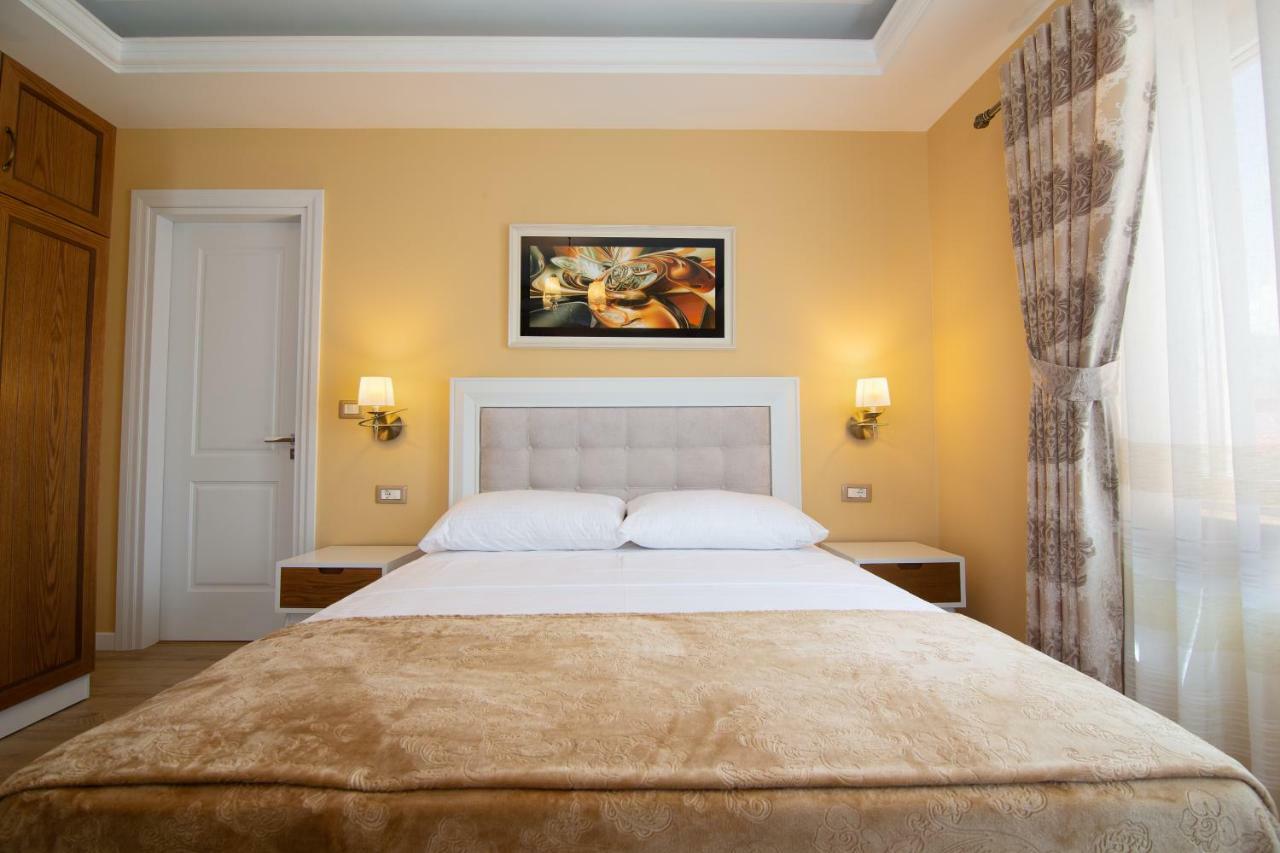Eagles Philadelphia Bed & Breakfast คอร์เชอ ภายนอก รูปภาพ