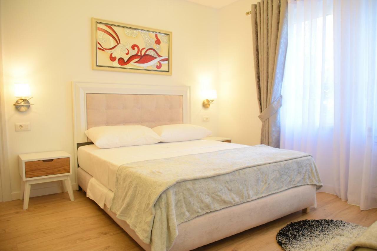 Eagles Philadelphia Bed & Breakfast คอร์เชอ ภายนอก รูปภาพ